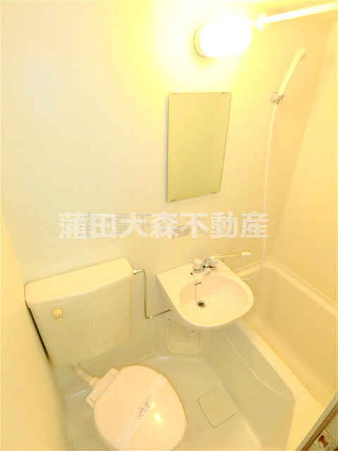 クレッセント下丸子の浴室