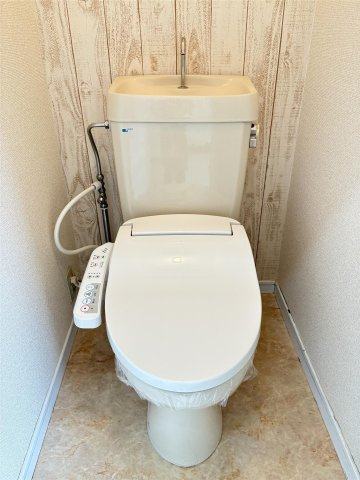 アンプルール新屋敷のトイレ