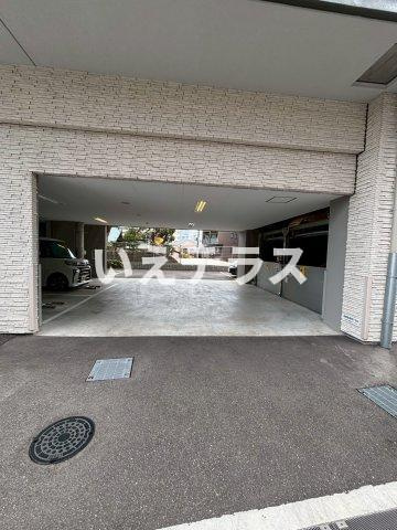 エスリード神戸大倉山ヒルズの駐車場