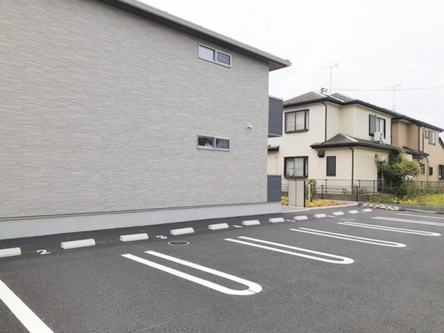 アリエッタの駐車場