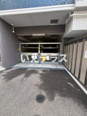 プレサンス神戸元町ミューズの駐車場