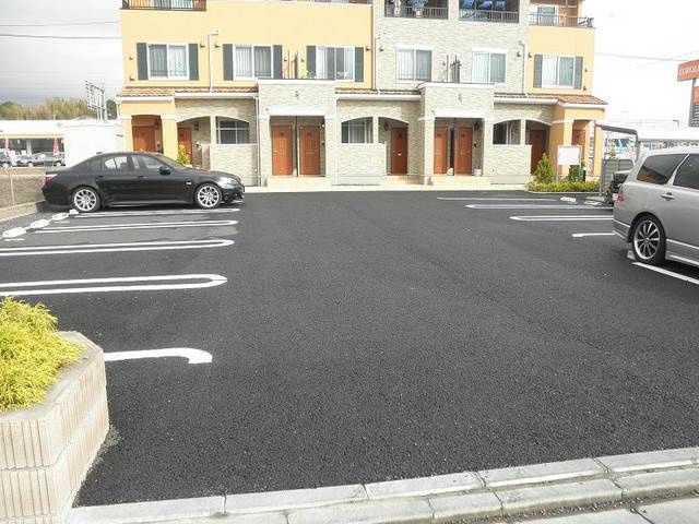 メゾン　ゆめみのの駐車場|駐車場