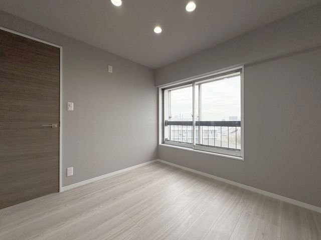 北千束スカイマンション（５階部分）／仲介手数料無料／新規フルリノベーションの洋室