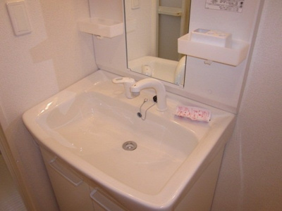 【洗面所】 | グリーンオアシスＤ | コンパクトで使いやすい洗面所