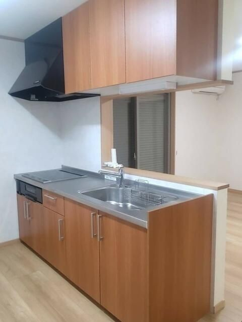 柏市増尾住宅のキッチン|コンパクトなキッチンで掃除もラクラク