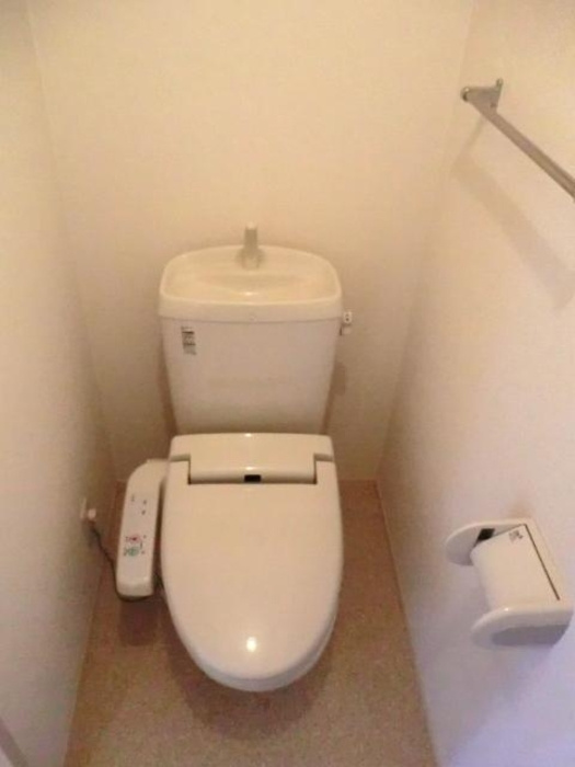 エマーブルⅢ　B棟 のトイレ|落ち着いたトイレです