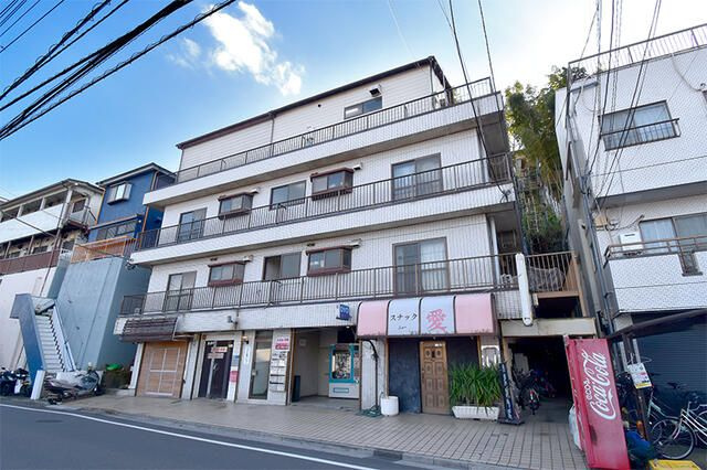 アシスト赤塚マンションの外観
