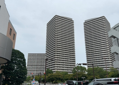 【外観】 | オラリオンサイト２番館 | マンションの外観は非常に重要なポイントです！外観の善し悪しは資産価値に大きな影響を与えます。外観のいいマンションを購入することで、高値で売却がしやすく、買い手が見つかりやすいというメリットがあります。