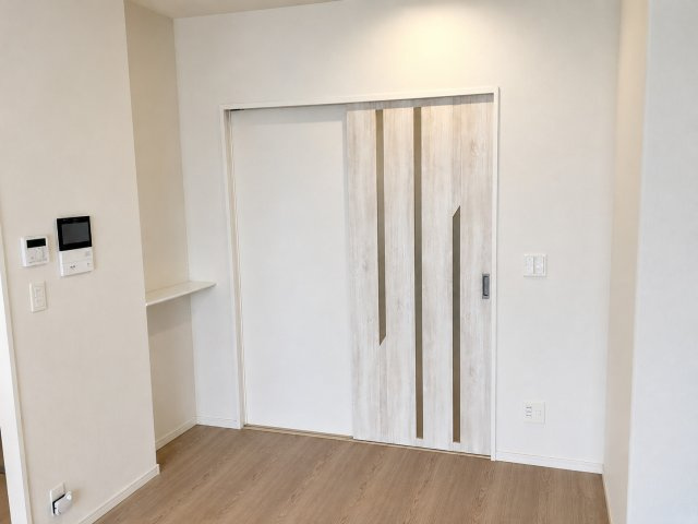プレサンスロジェ宜野湾大山ヴォールの居間・リビング|※AIを使用して、家具などを削除しています。
