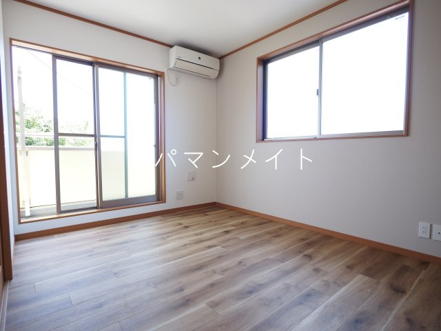 【寝室】 | 明るいお部屋です