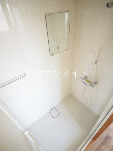【浴室】 | シャワールームになります