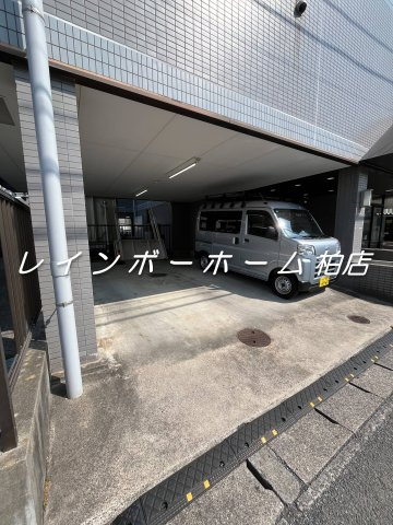 仲介手数料（賃料の1.10ヵ月）の50％OFF対象物件！の駐車場