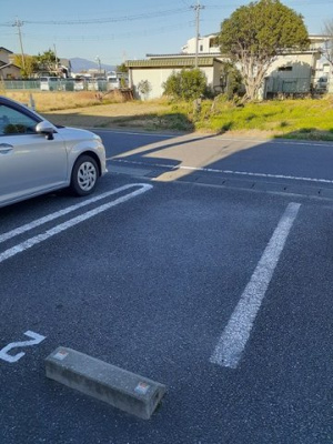【駐車場】 | メゾンボヌールＥ | 駐車スペースもあります