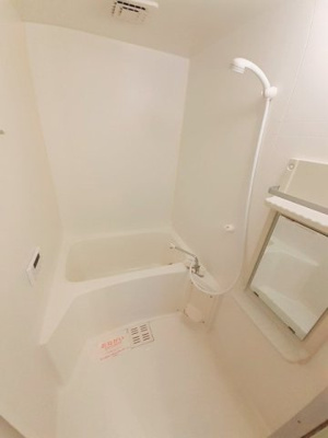 【浴室】 | メゾンボヌールＥ | きれいなお風呂です
