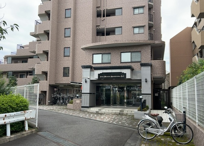 【現況写真】 | ライオンズマンション東林間第３ | 現在空家となっており内見のご予約もスムーズに受け付けております。専有面積51.57平米の1SLDKの間取りや日当たり具合など、現地にてじっくりご確認いただけますのでお気軽にお問い合わせください。