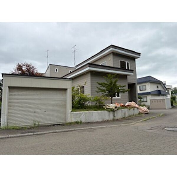 北広島市大曲南ヶ丘５丁目の一戸建て