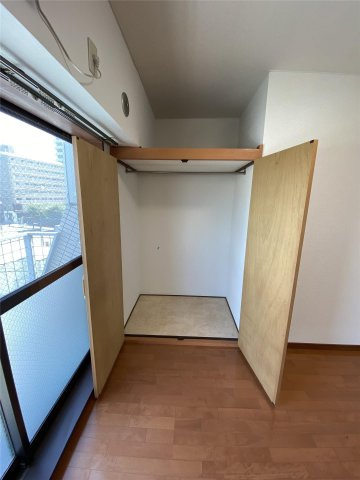 アンプルール新屋敷の収納