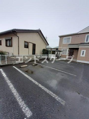 オリソンテＢの駐車場|高崎、前橋のお部屋探しはエンドスケープまで！お客様の理想お聞かせ下さい♪