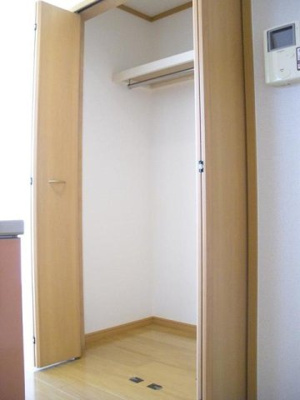 【収納】 | ベルソーＢ | たっぷりとした収納スペースです