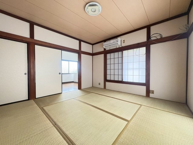 【寝室】