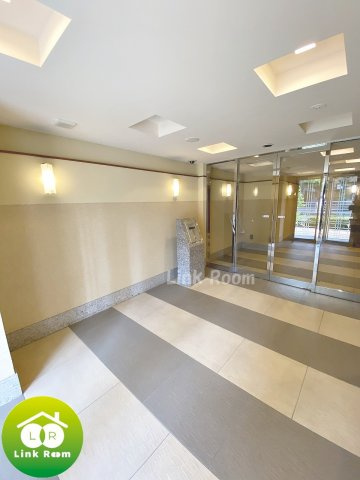 プレスタイル菊川のエントランス
