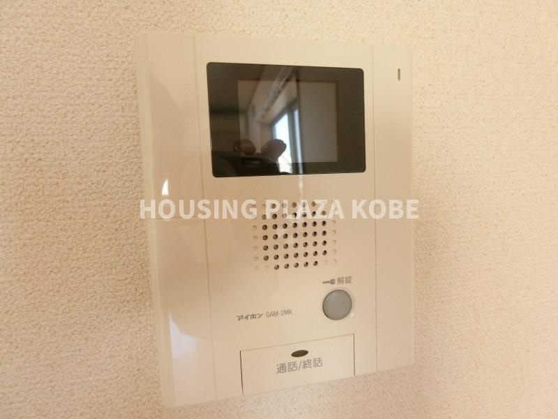 ラピトーレ須磨のセキュリティ|玄関はオートロックで安心です。
