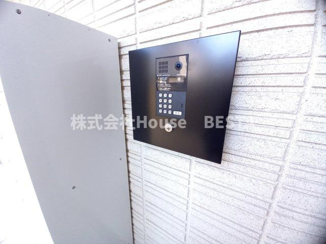 芦原通レジデンスのエントランス