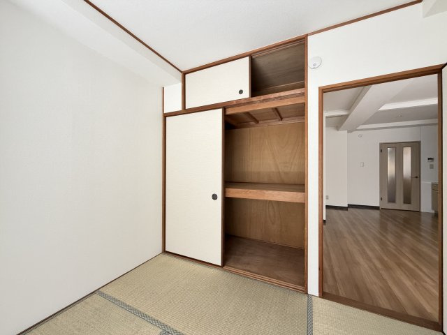 STハイツ照ヶ丘の収納