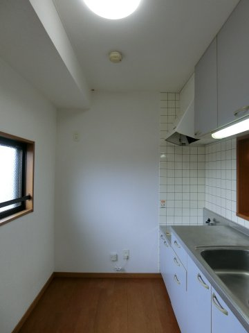 リバーコートBのキッチン|イメージ3Aの写真