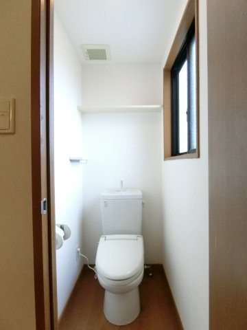 リバーコートBのトイレ|イメージ3Aの写真