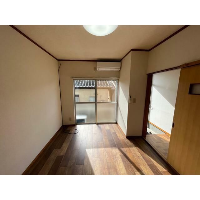 金子アパートの内装