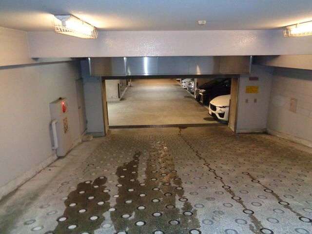 サンクレスト石神井公園の駐車場