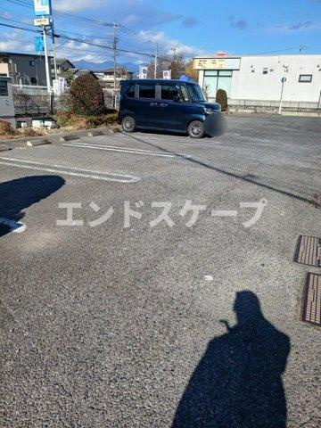 テラス田園Ａの駐車場|高崎、前橋のお部屋探しはエンドスケープまで！お客様の理想お聞かせ下さい♪