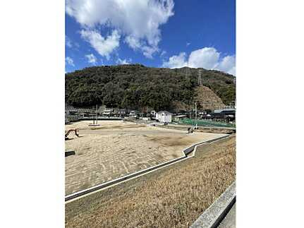 安佐南区八木８丁目の前面道路含む現地写真