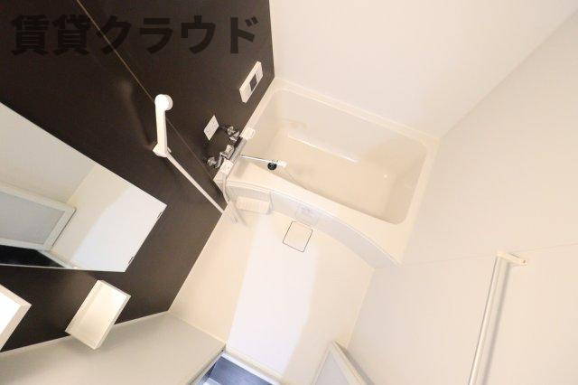シャインフロント五井駅前の浴室|清潔感あるお風呂で、一日の疲れを癒しましょう！