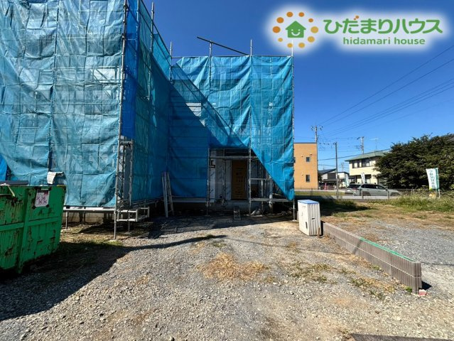 深谷市岡　第15期　新築一戸建て　ワイウッドコート　04の駐車場