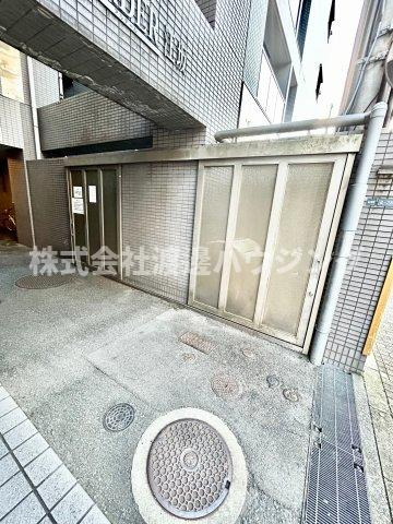アルデール江坂のエントランス