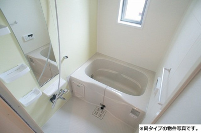 【浴室】 | ベイサイド．ヒロ　Ａ | コンパクトで使いやすいお風呂です