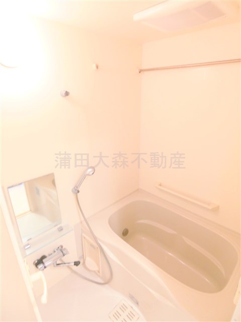 メインステージ西蒲田の浴室|追焚+浴室乾燥機付きのバスルーム　お風呂　浴室