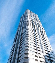 ディーグラフォート肥後橋N.Yタワーの外観