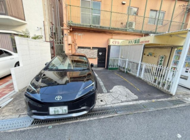 【駐車場】