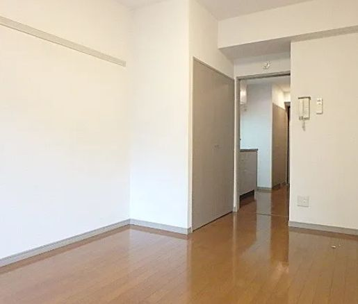 グランドコート門前仲町の居間・リビング|こちらの居間で趣味の時間をお楽しみください
