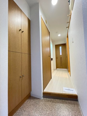 Curacionの玄関|※画像は同物件別室となります。