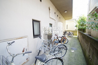 【その他共用部分】 | サーティーフォービル | 敷地内駐輪場完備