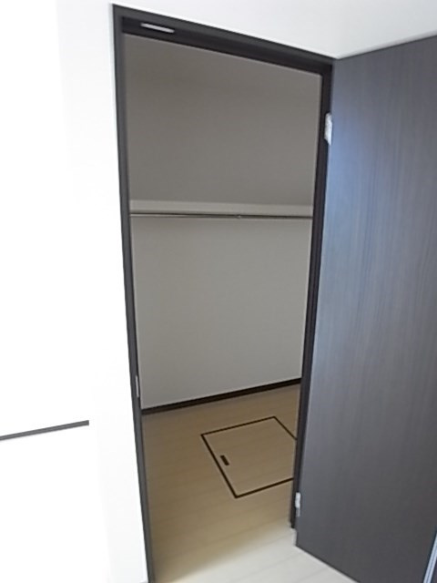 尼崎市東七松町１丁目のアパートの収納