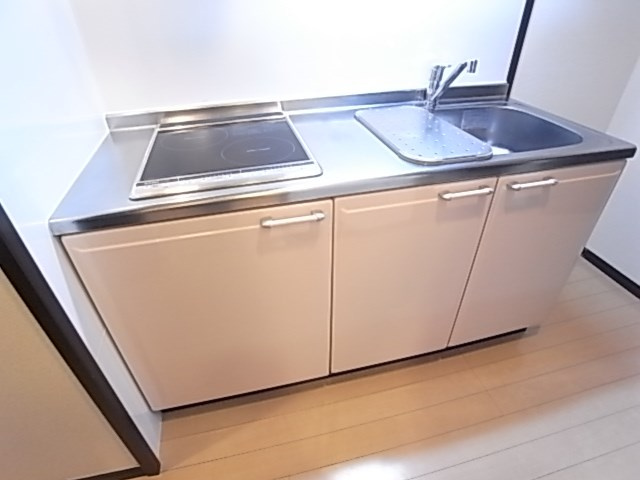 尼崎市東七松町１丁目のアパートのキッチン