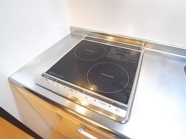 尼崎市東七松町１丁目のアパートのキッチン