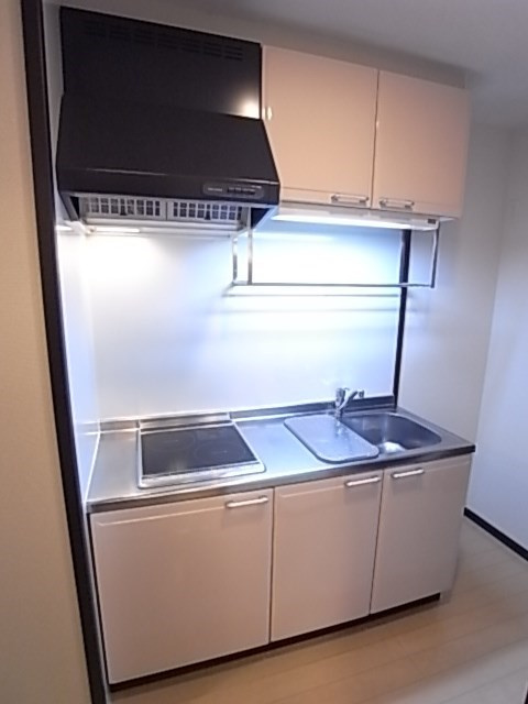 尼崎市東七松町１丁目のアパートのキッチン