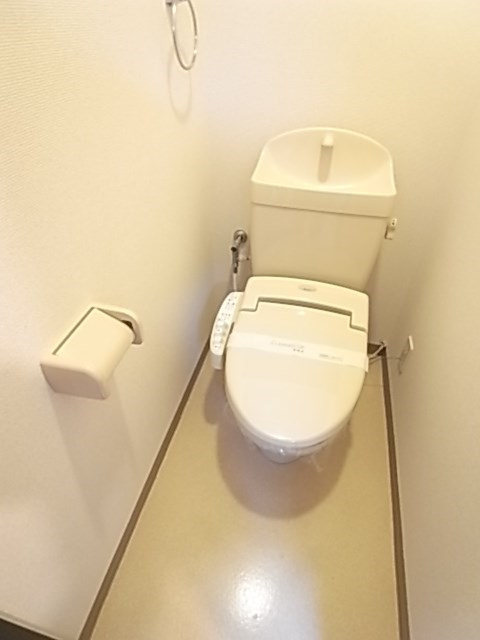 尼崎市東七松町１丁目のアパートのトイレ