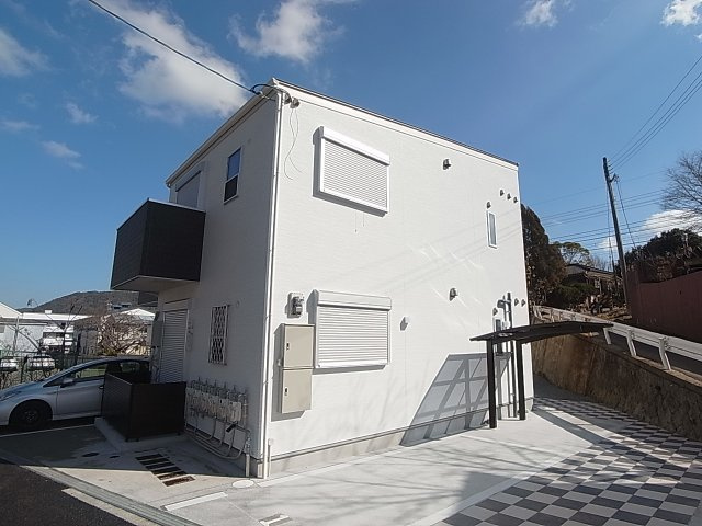 KARIN北神戸の外観|日当たりの良い美麗ハイツが募集中です